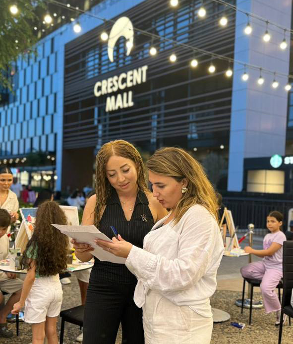 Crescent Mall-da açıq havada rəsm master-klassı təşkil olundu